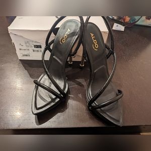 Aldo Dorah heels brand new with box size 7.